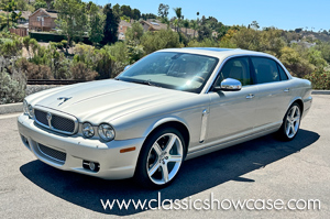 2009 Jaguar XJ Vanden Plas 4.2 Sedan