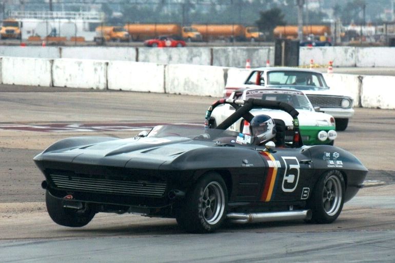 1964 Chevrolet Corvette B-Production FI Roadster