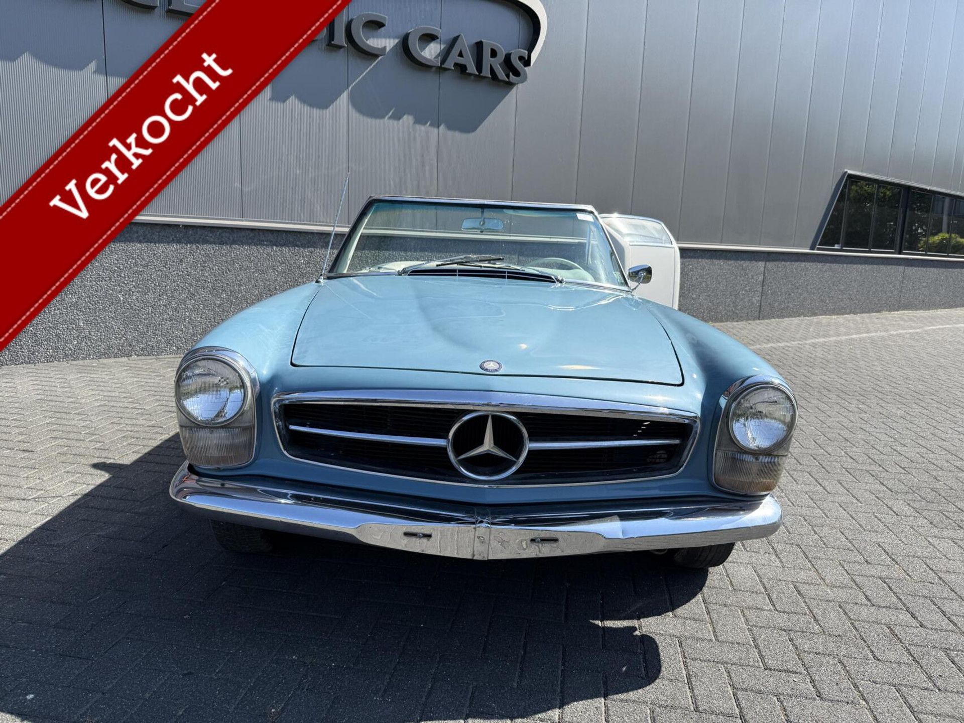1966 Mercedes-Benz W113 Pagode