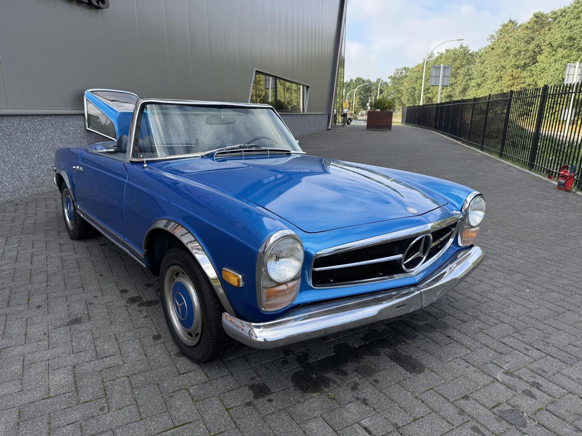 1969 Mercedes-Benz W113 Pagode