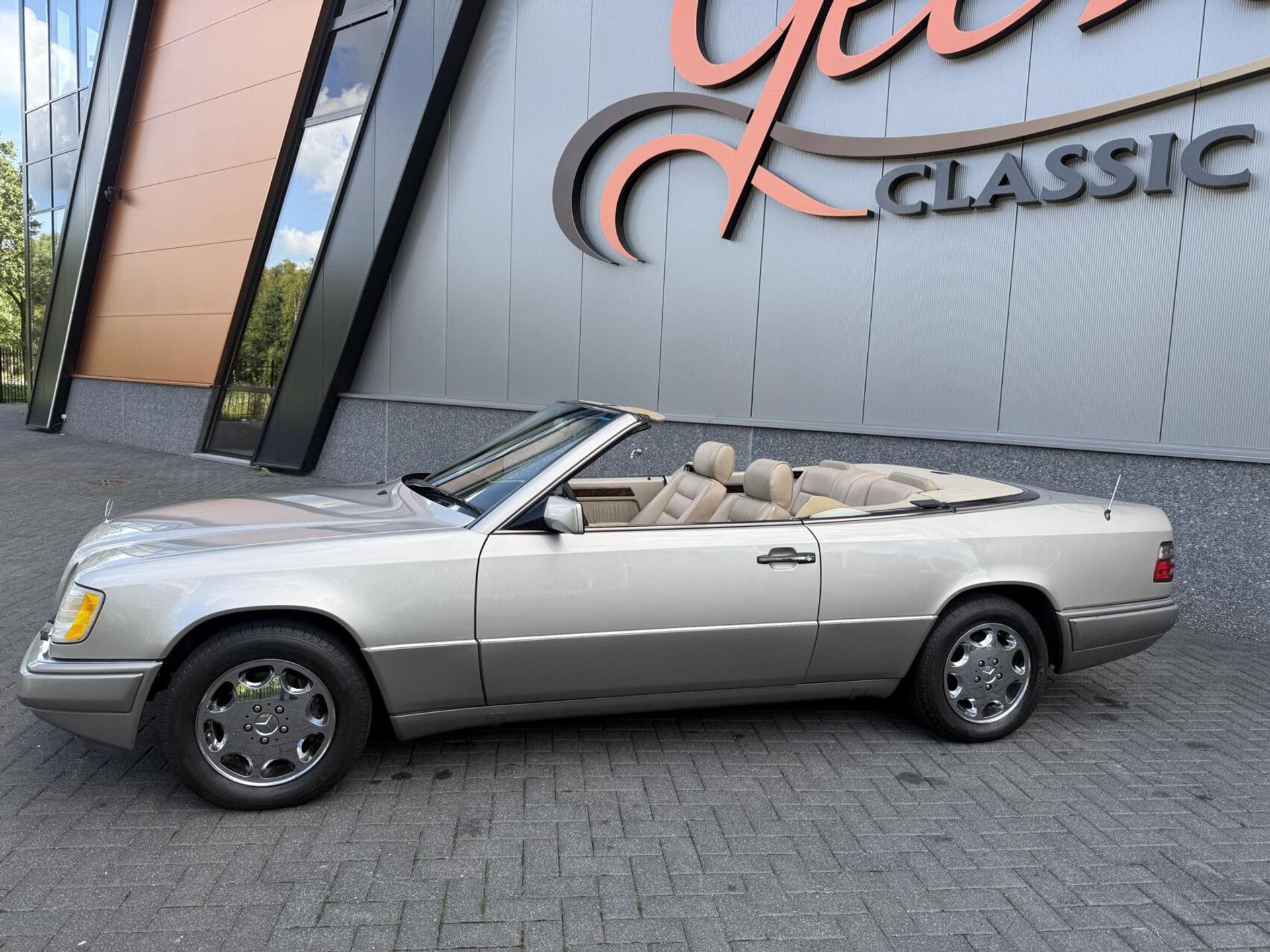 1995 Mercedes-Benz W124