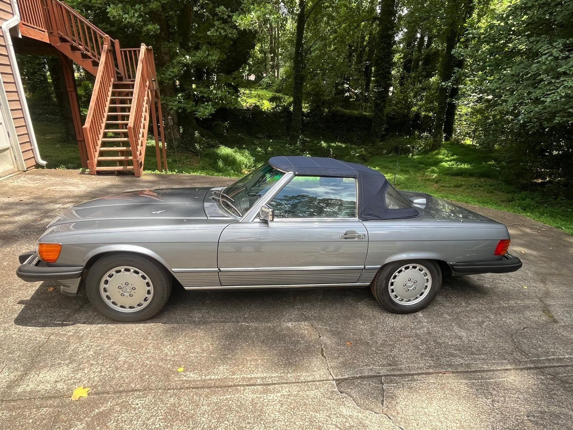 1987 Mercedes-Benz W107 560SL