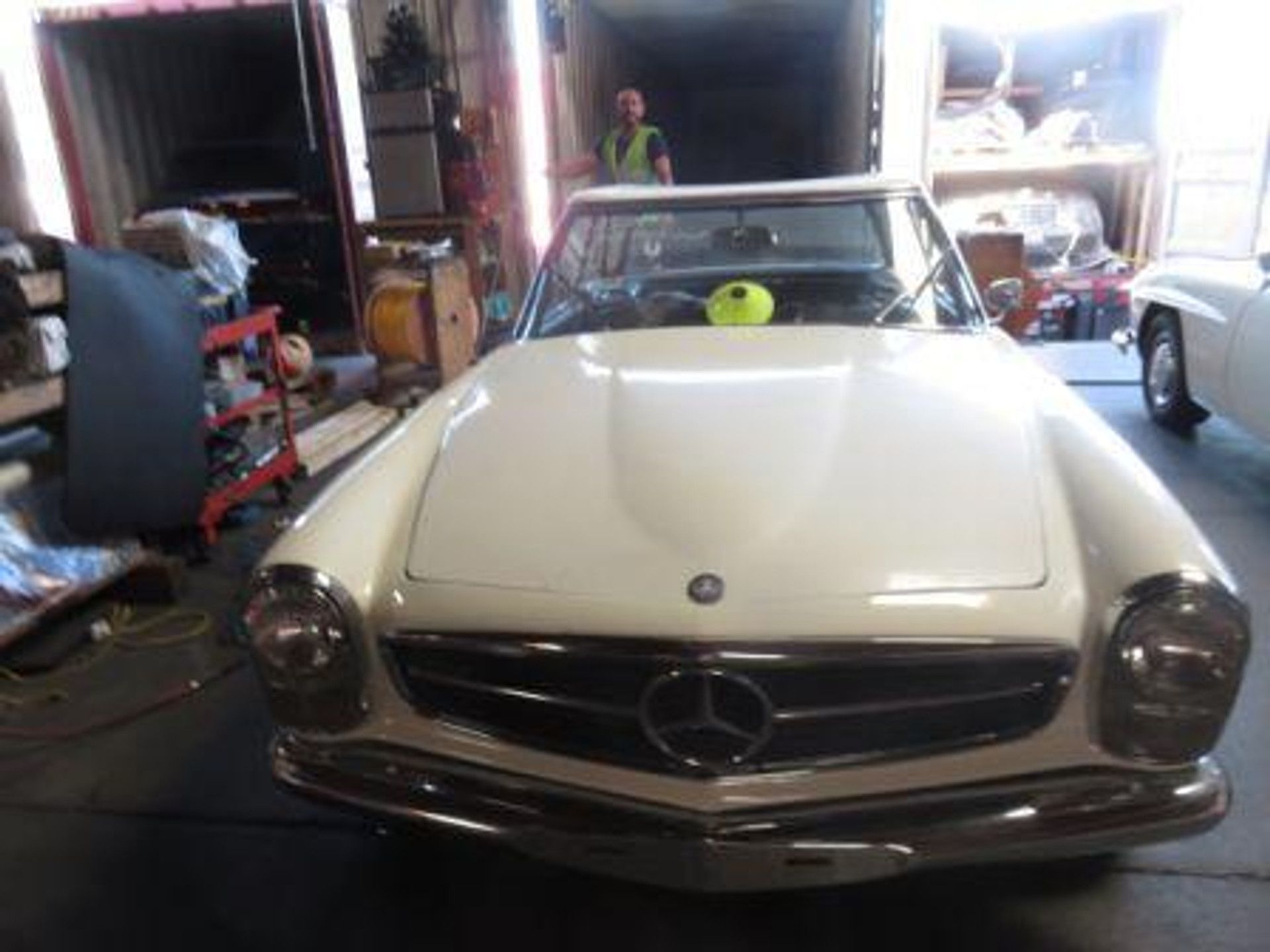 1967 Mercedes-Benz W113 Pagode 230SL